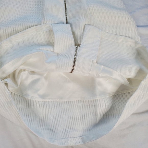 Ever New Melbourne Exposed Zipper White Midi Skirt - Picture 7 of 11